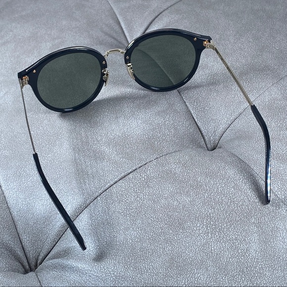 Yves Saint Laurent Black Round Sunglasses - Picture 4 of 15